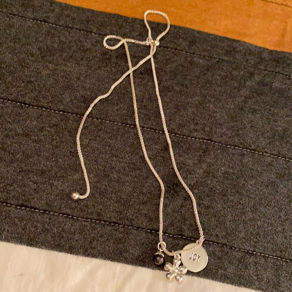 Vantel Pearls necklace